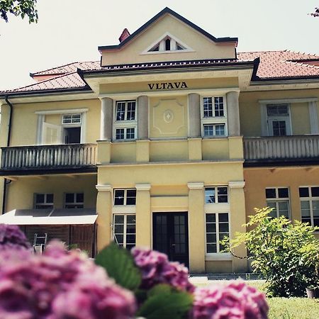 Apartment Villa Vltava Bled Bagian luar foto